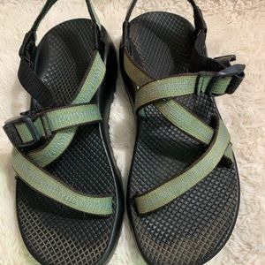 Vintage Made in Colorado Chacos w/ vibrum sole.
